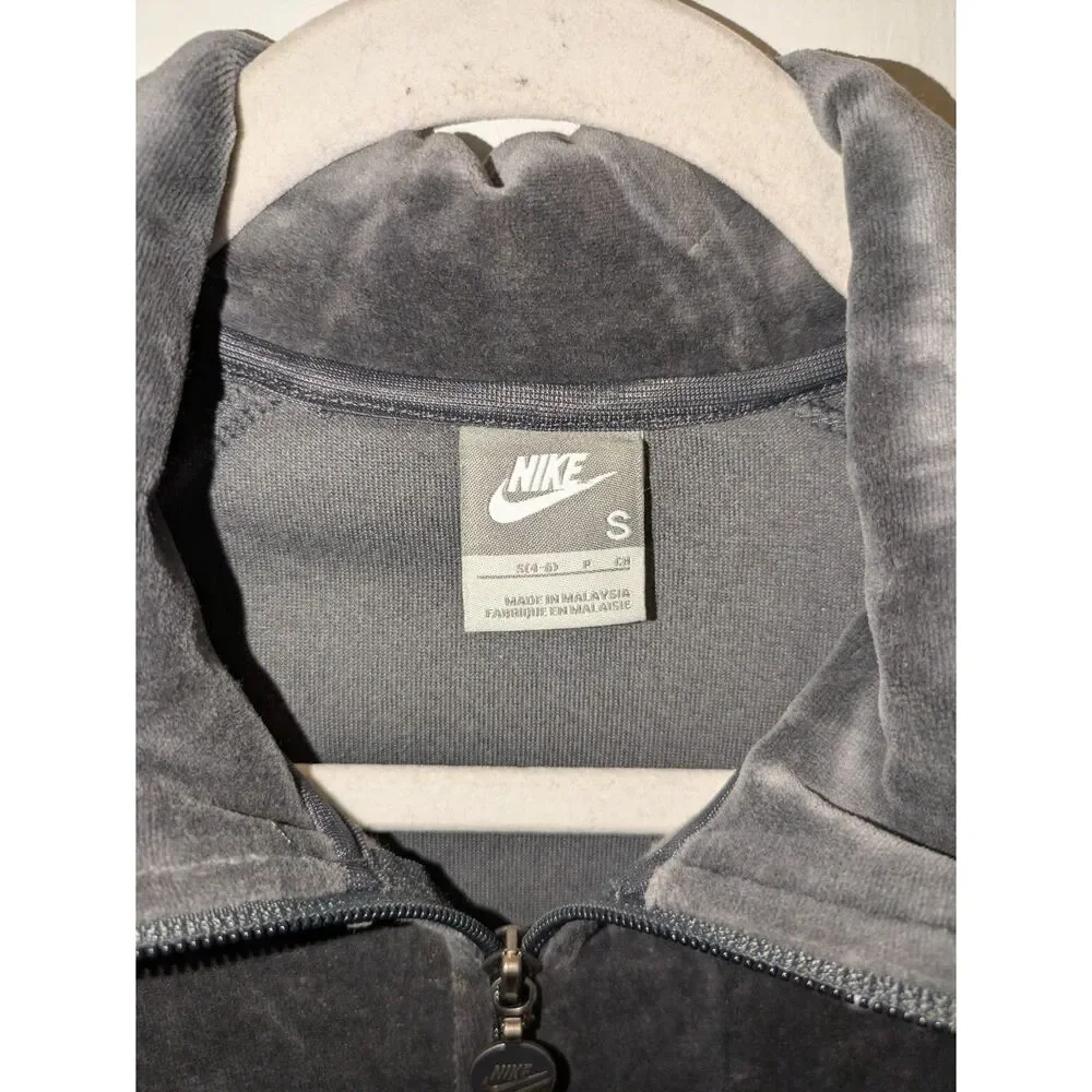 Nike 🖤 grey